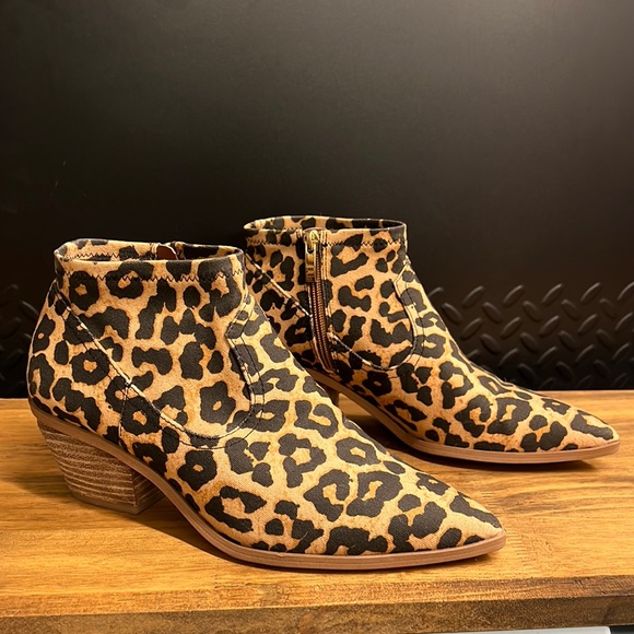 franco sarto cheetah